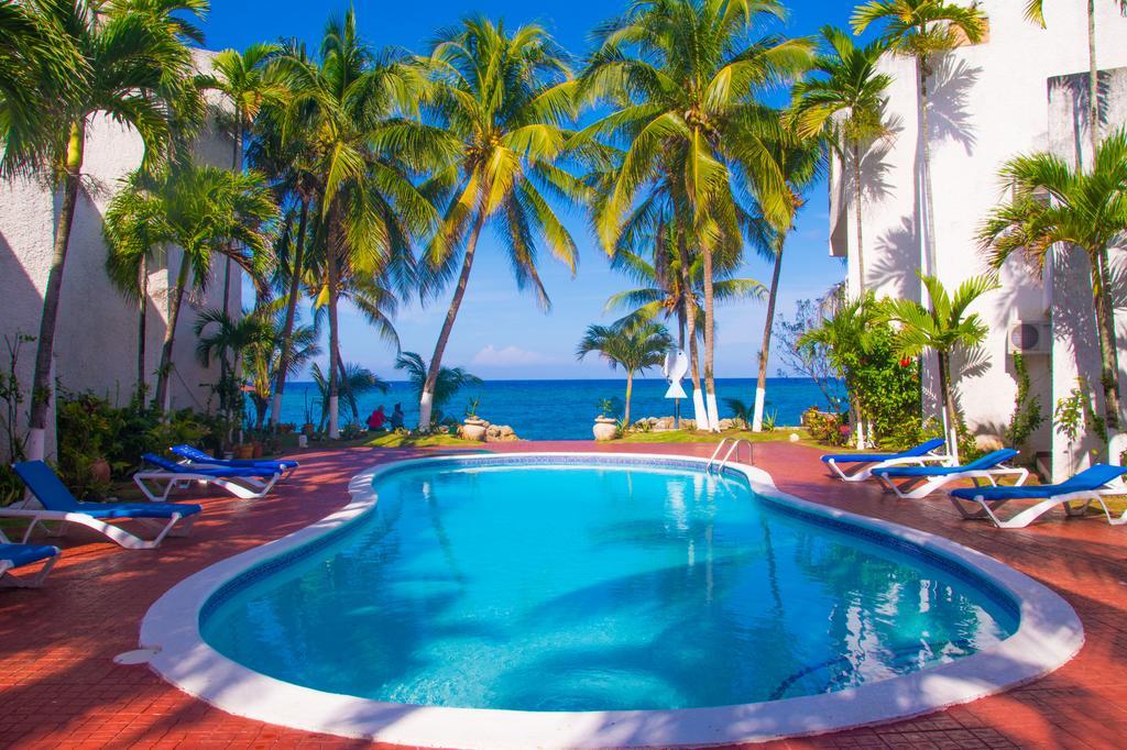 Chrisanns Paradise Suite By The Ocean - Apt#9 Ocho Rios Exterior foto